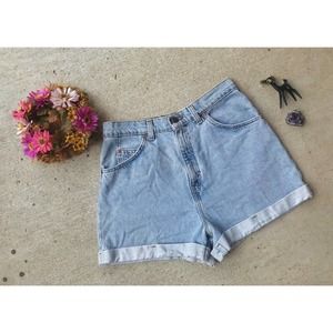 LEVIS vintage 90s light wash Cuff DENIM SHORTS 30
